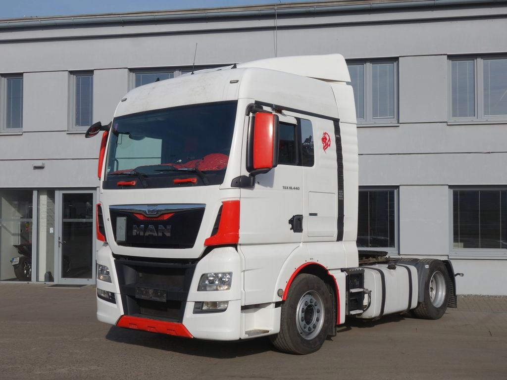 MAN TGX 18.440 XLX E6 ST, Retarder - Cabeza tractora: foto 2 MAN TGX 18.440 XLX E6 ST, Retarder - Cabeza tractora: foto 2