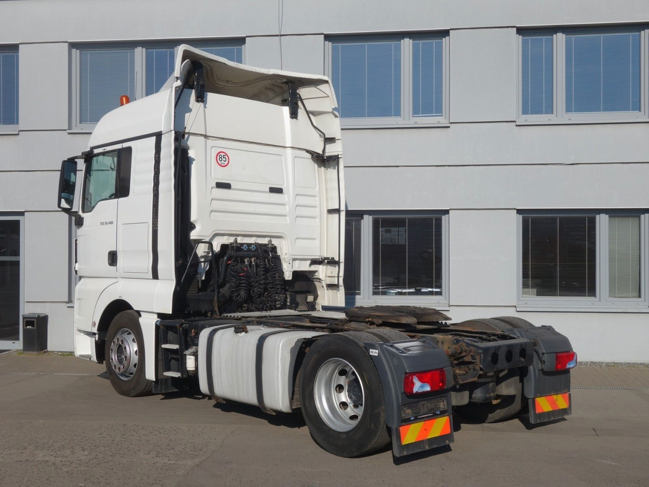 MAN TGX 18.480 XLX E6 ST, Retarder - Cabeza tractora: foto 3 MAN TGX 18.480 XLX E6 ST, Retarder - Cabeza tractora: foto 3