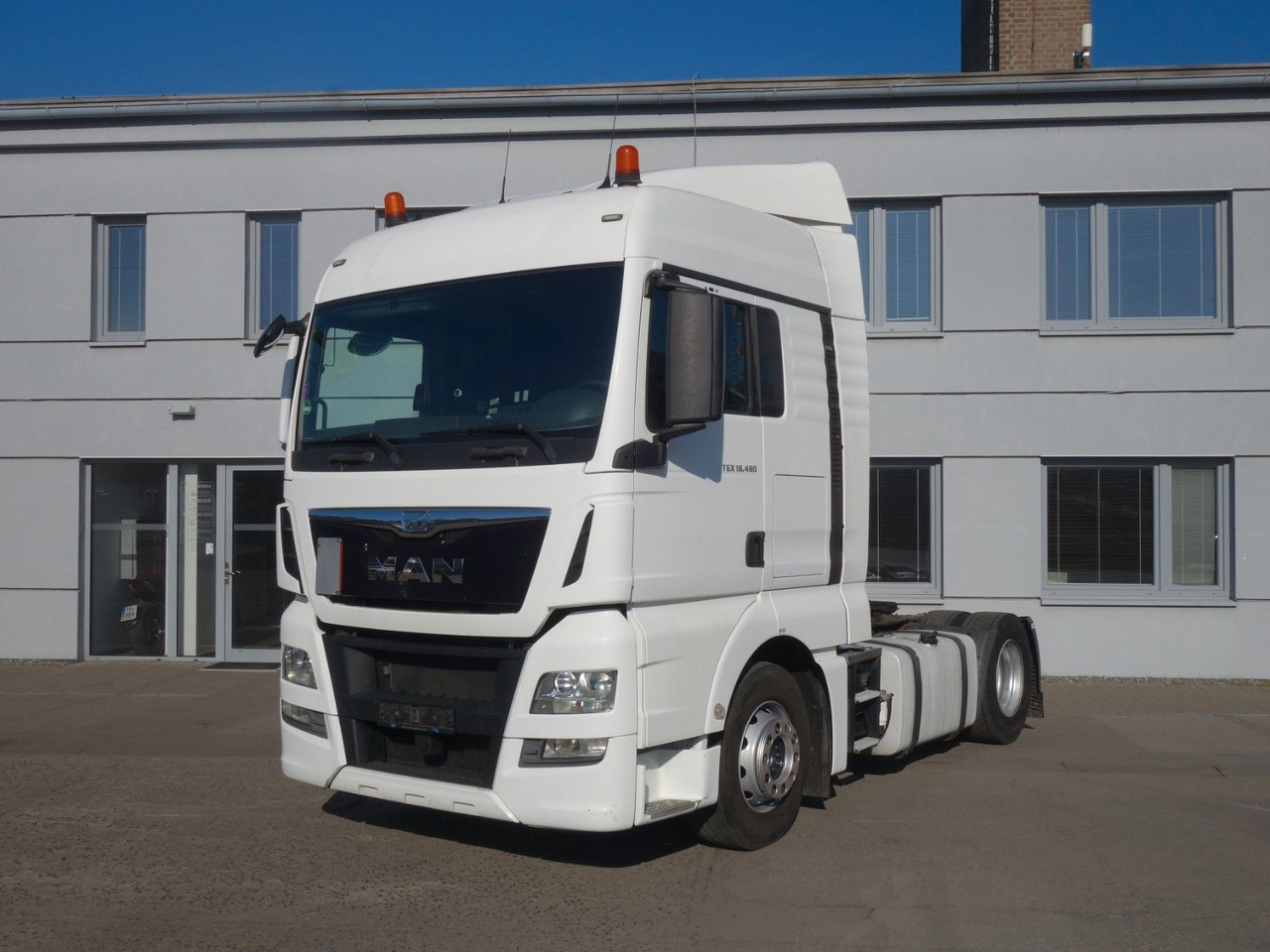 MAN TGX 18.480 XLX E6 ST, Retarder - Cabeza tractora: foto 1 MAN TGX 18.480 XLX E6 ST, Retarder - Cabeza tractora: foto 1