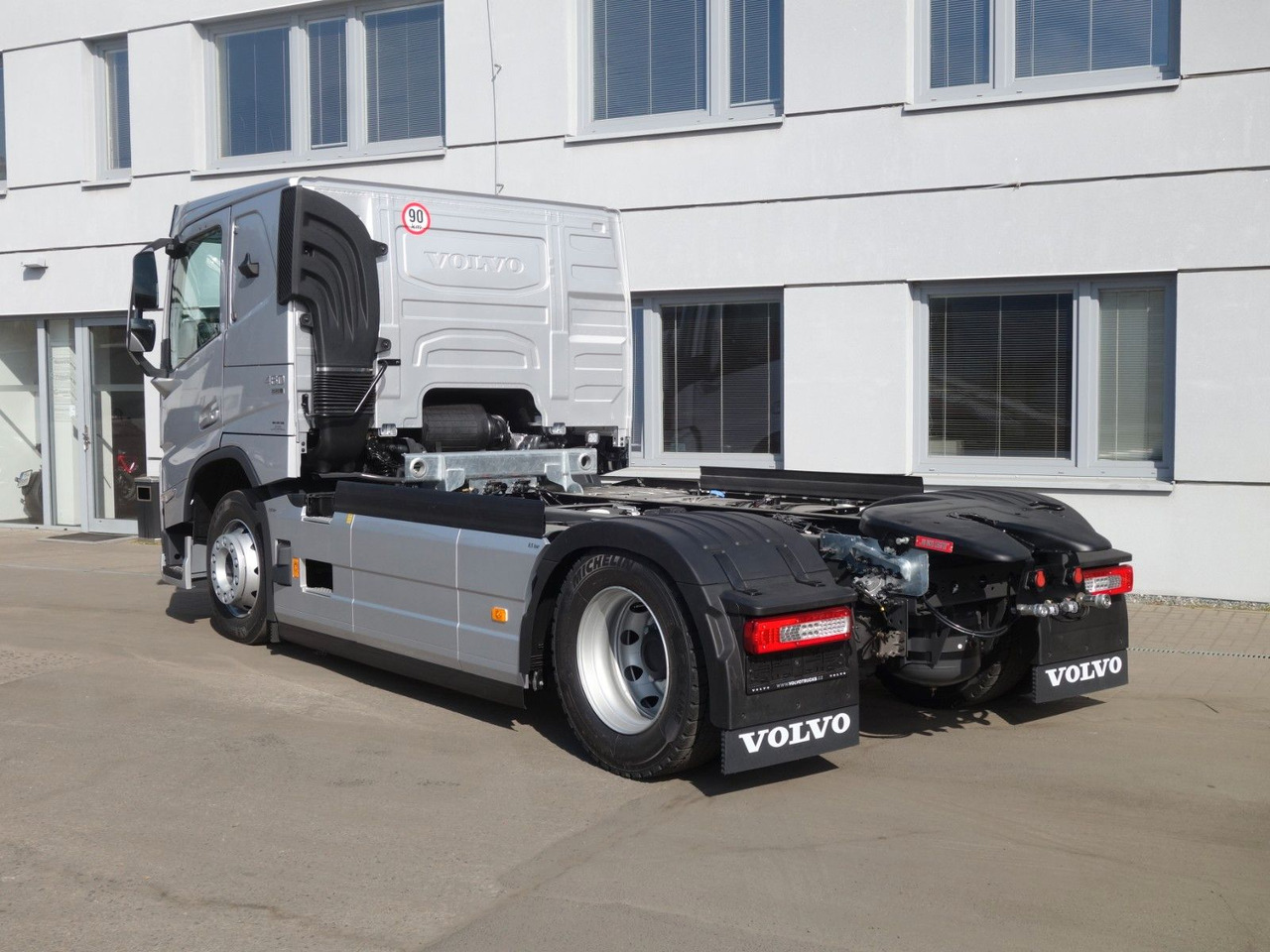 Volvo FM 13, 460 PS, Retarder , fur Euro Lohr Volvo FM 13, 460 PS, Retarder , fur Euro Lohr - Cabeza tractora: foto 3 Volvo FM 13, 460 PS, Retarder , fur Euro Lohr Volvo FM 13, 460 PS, Retarder , fur Euro Lohr - Cabeza tractora: foto 3