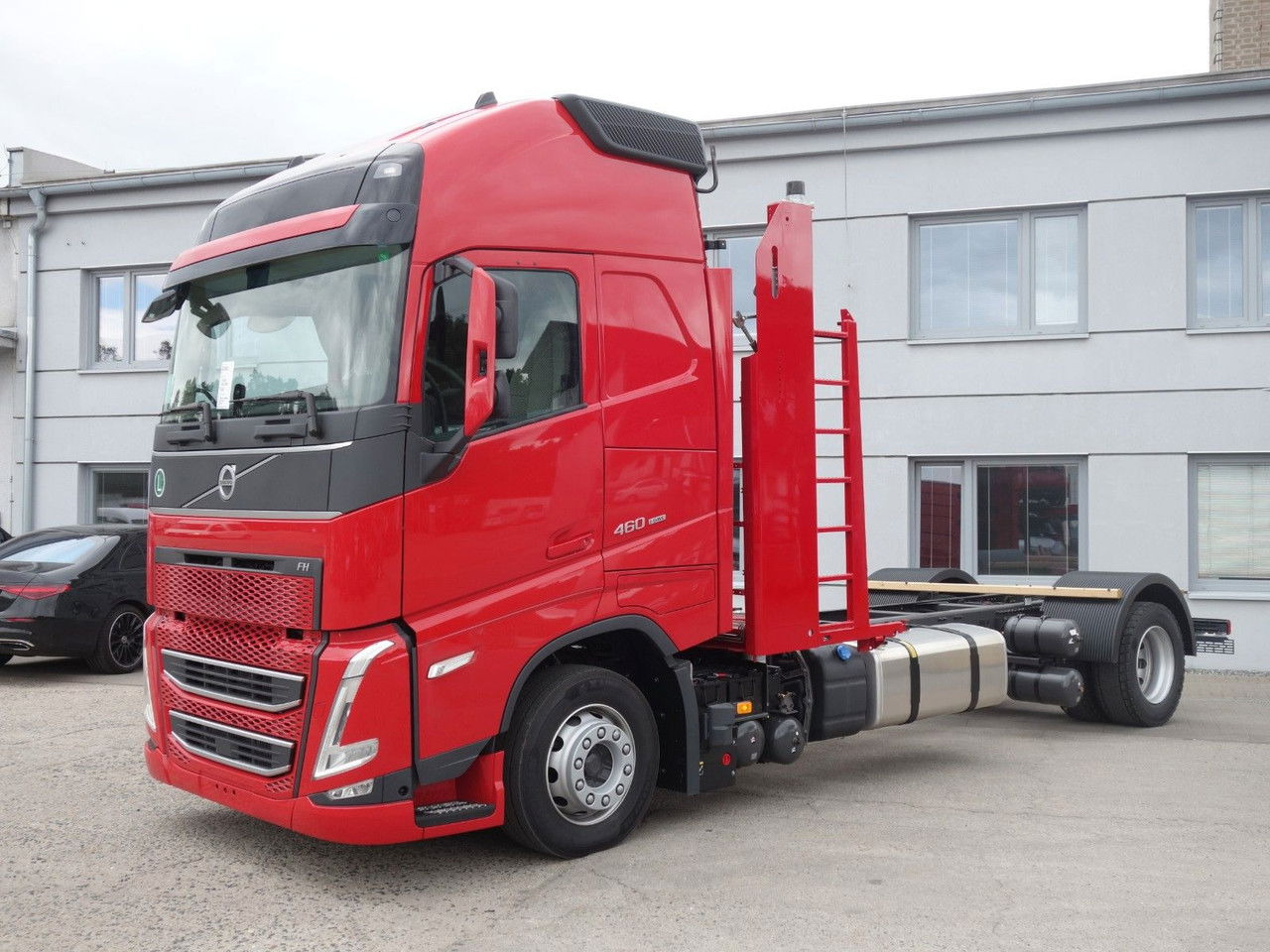 Volvo FH 13 XL 460 TC Neue fur Kassbohrer - Camión portavehículos: foto 1 Volvo FH 13 XL 460 TC Neue fur Kassbohrer - Camión portavehículos: foto 1