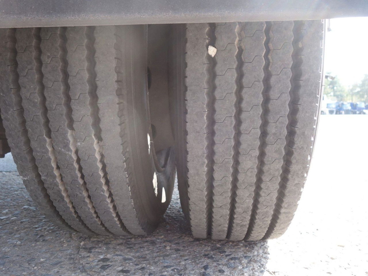 Semirremolque caja cerrada WEKA Weka, 1 Achse, Lenkachse 1 Achse, Lenkachse: foto 14