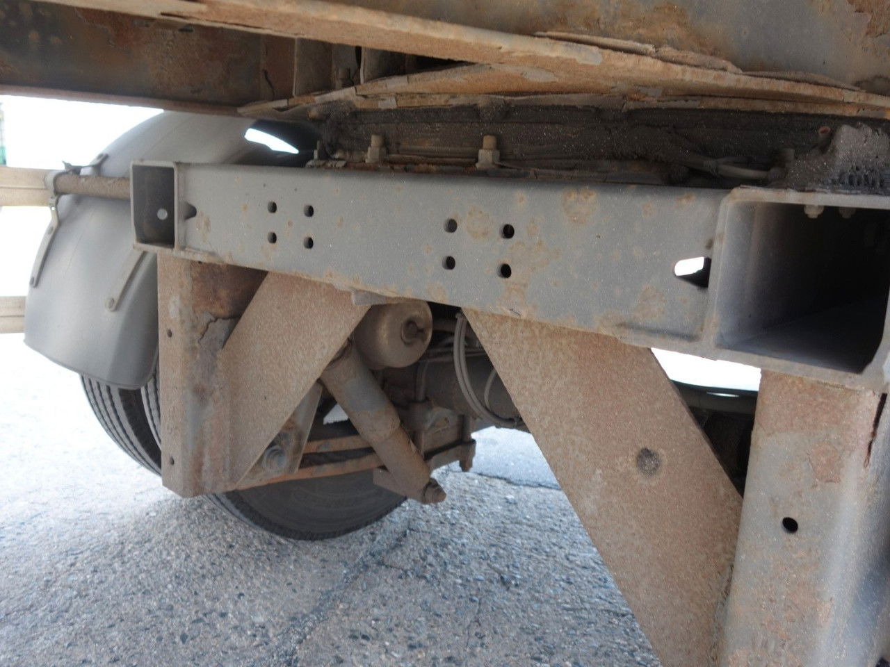 Semirremolque caja cerrada WEKA Weka, 1 Achse, Lenkachse 1 Achse, Lenkachse: foto 15