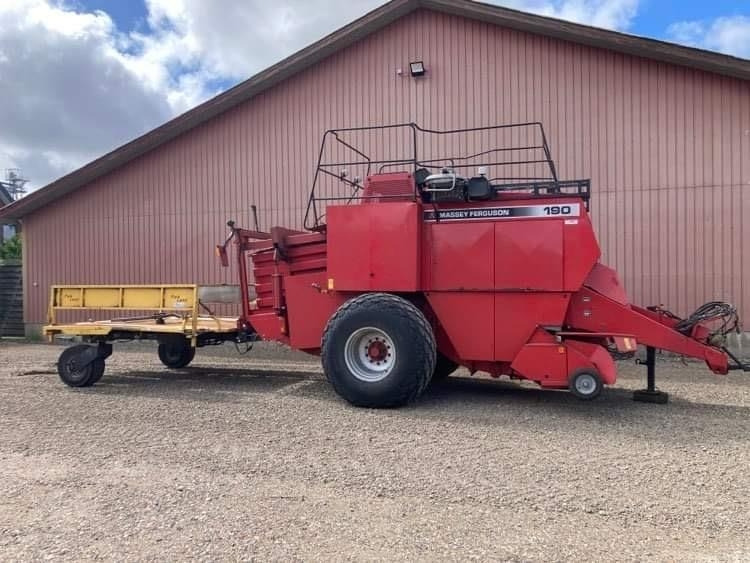 Massey Ferguson LB190 Fieldstar *** m. parkland ballevogn *** - Empacadora de pacas cuadradas: foto 3 Massey Ferguson LB190 Fieldstar *** m. parkland ballevogn *** - Empacadora de pacas cuadradas: foto 3