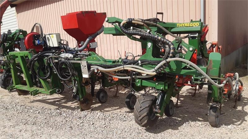 Thyregod TRV 12 - Equipo para trabajo del suelo: foto 3 Thyregod TRV 12 - Equipo para trabajo del suelo: foto 3