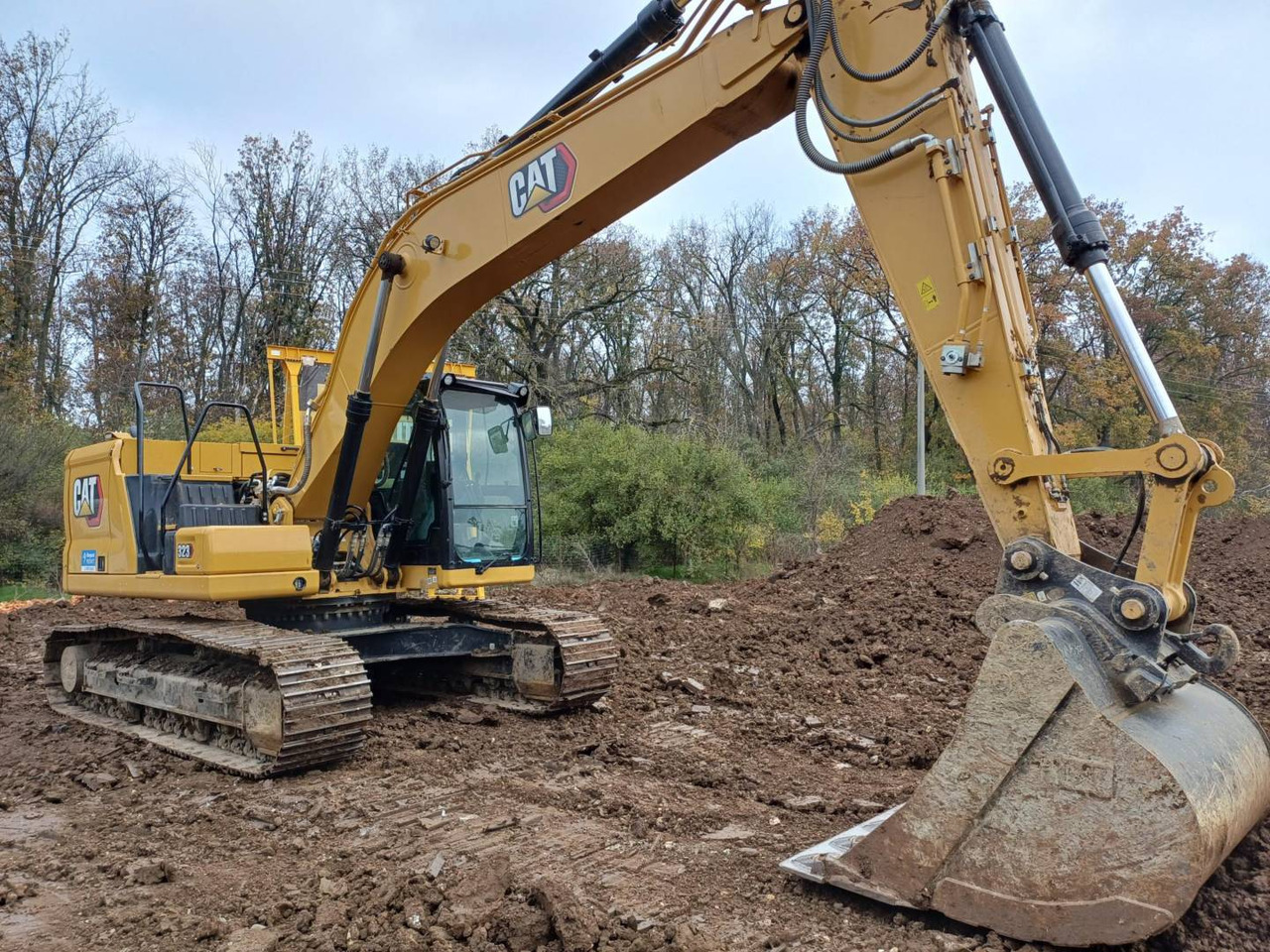 CAT 323-07 - Excavadora de cadenas: foto 2 CAT 323-07 - Excavadora de cadenas: foto 2