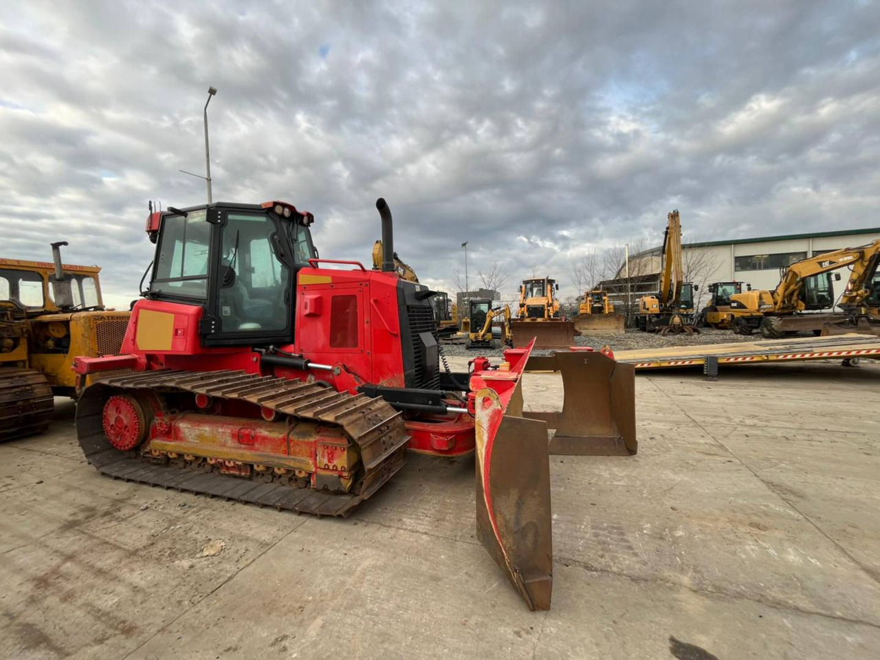 CAT D6K2LGP - Bulldozer: foto 2 CAT D6K2LGP - Bulldozer: foto 2