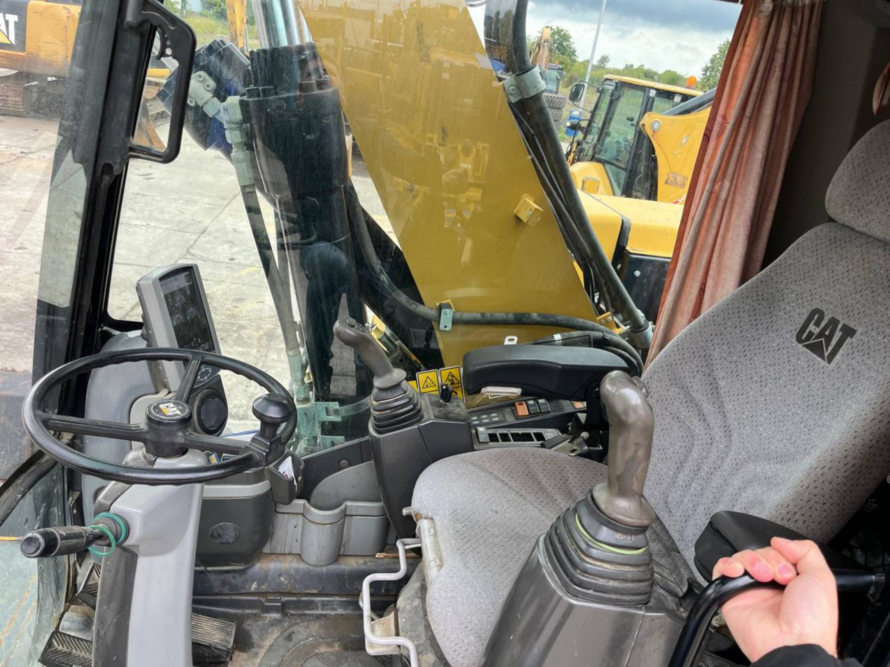 Excavadora de ruedas CAT M316D: foto 10