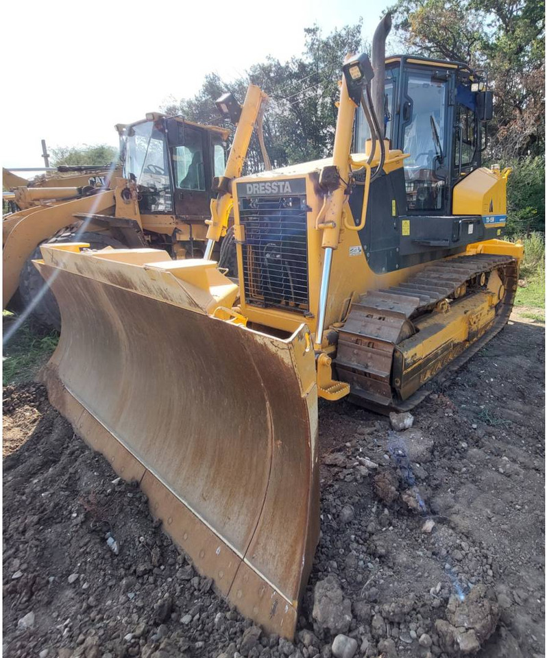 CAT TD-15M - Bulldozer: foto 1 CAT TD-15M - Bulldozer: foto 1