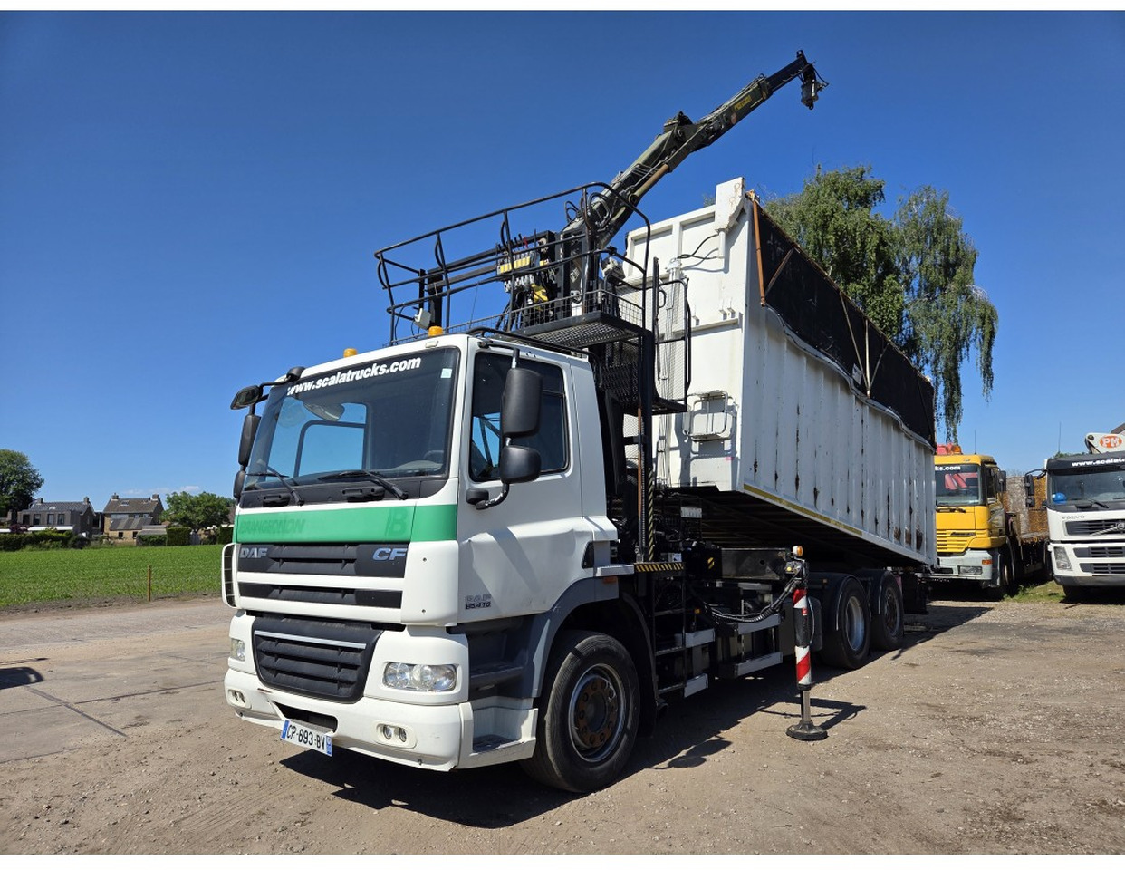 DAF CF85.410 6x2 steering axle lenk Tipper Crane HIAB J1320Z - Camión volquete, Camión grúa: foto 1 DAF CF85.410 6x2 steering axle lenk Tipper Crane HIAB J1320Z - Camión volquete, Camión grúa: foto 1