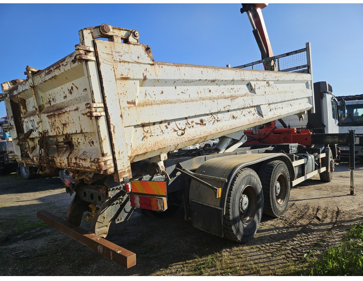 MERCEDES ACTROS 2636 6X4 TIPPER CRANE 15002 EPS - Camión volquete, Camión grúa: foto 4 MERCEDES ACTROS 2636 6X4 TIPPER CRANE 15002 EPS - Camión volquete, Camión grúa: foto 4