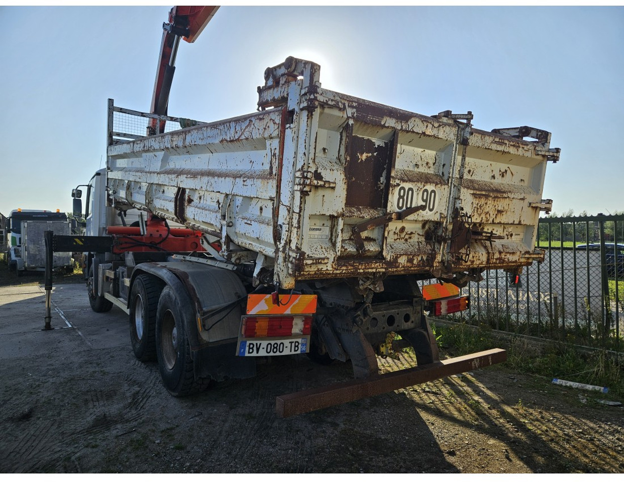 MERCEDES ACTROS 2636 6X4 TIPPER CRANE 15002 EPS - Camión volquete, Camión grúa: foto 2 MERCEDES ACTROS 2636 6X4 TIPPER CRANE 15002 EPS - Camión volquete, Camión grúa: foto 2