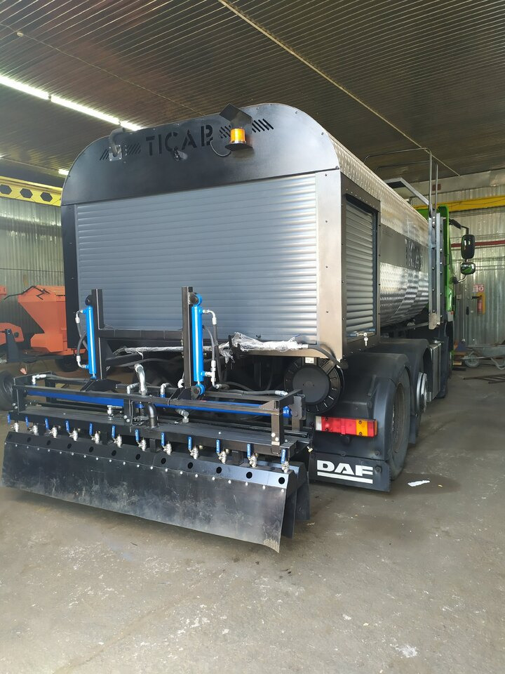 TICAB Аutonomous Asphalt Sprayer 8000 L, Asphalt Distributor, Manufacturer - Bomba de hormigón: foto 5 TICAB Аutonomous Asphalt Sprayer 8000 L, Asphalt Distributor, Manufacturer - Bomba de hormigón: foto 5