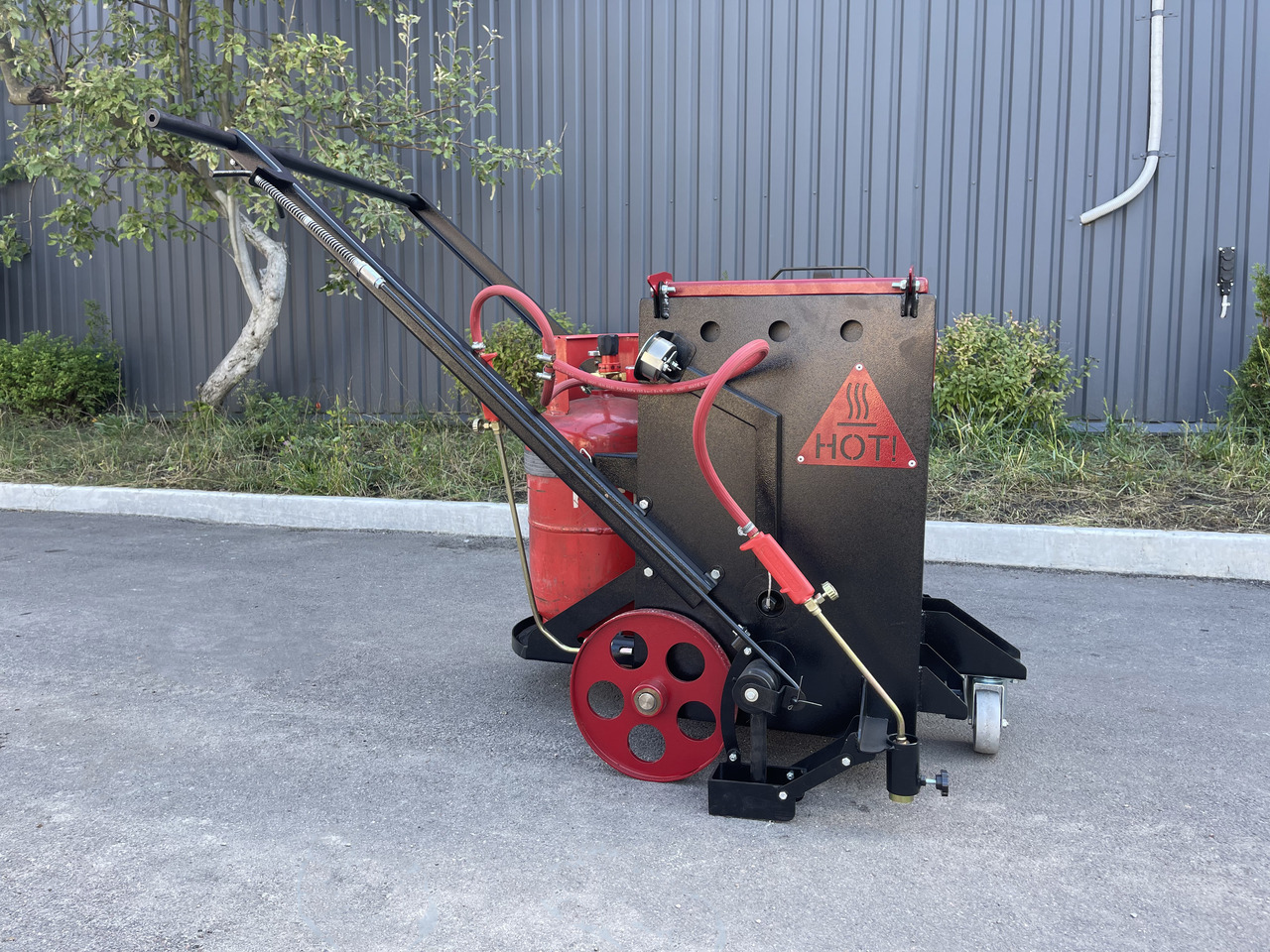 TICAB Mini Crack Sealing Machine , Hand Push Crack Fill Machine, Manufacturer - Distribuidor de asfalto: foto 1 TICAB Mini Crack Sealing Machine , Hand Push Crack Fill Machine, Manufacturer - Distribuidor de asfalto: foto 1