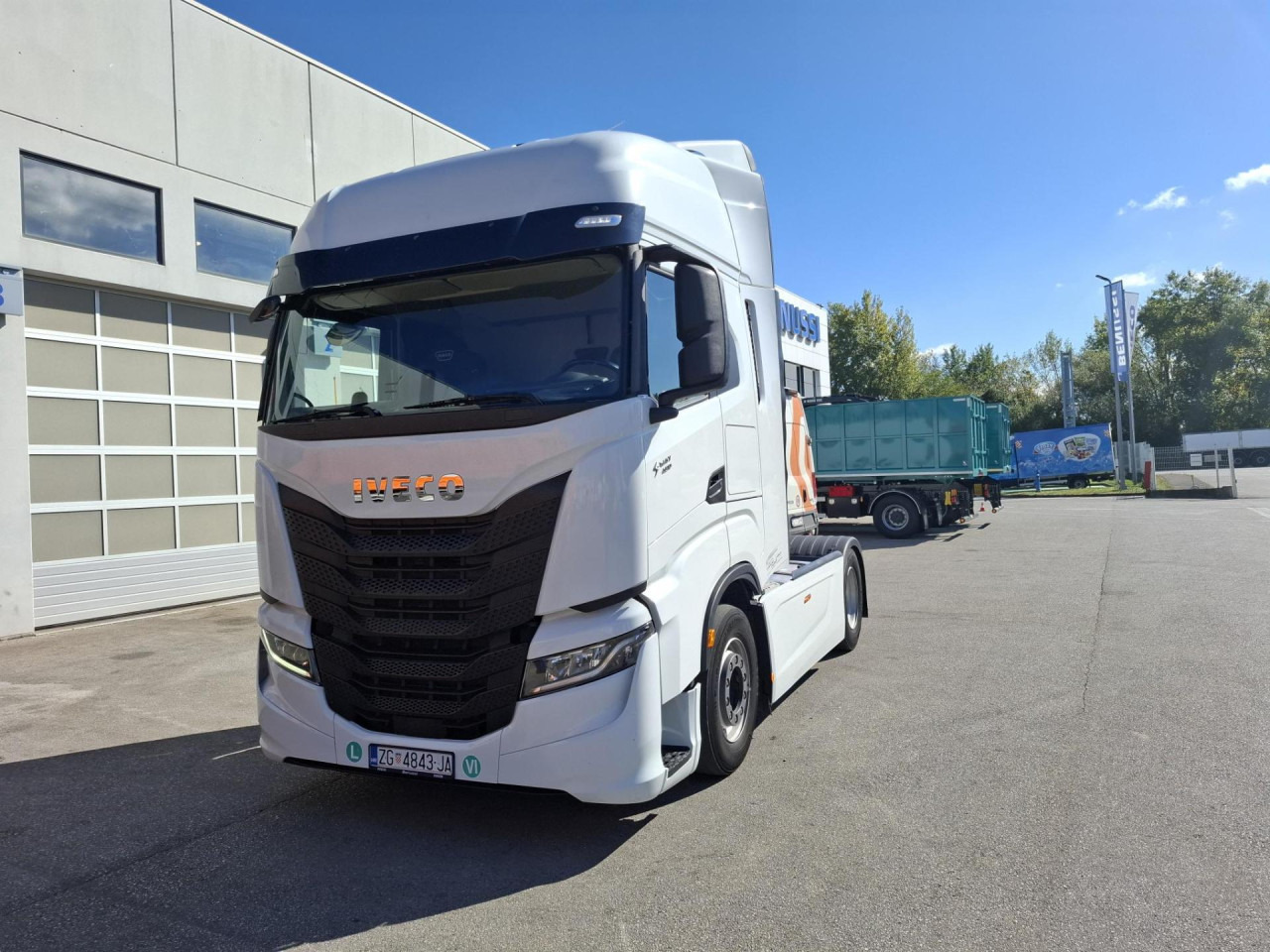 IVECO S-Way AS440S49T/P - Cabeza tractora: foto 1 IVECO S-Way AS440S49T/P - Cabeza tractora: foto 1