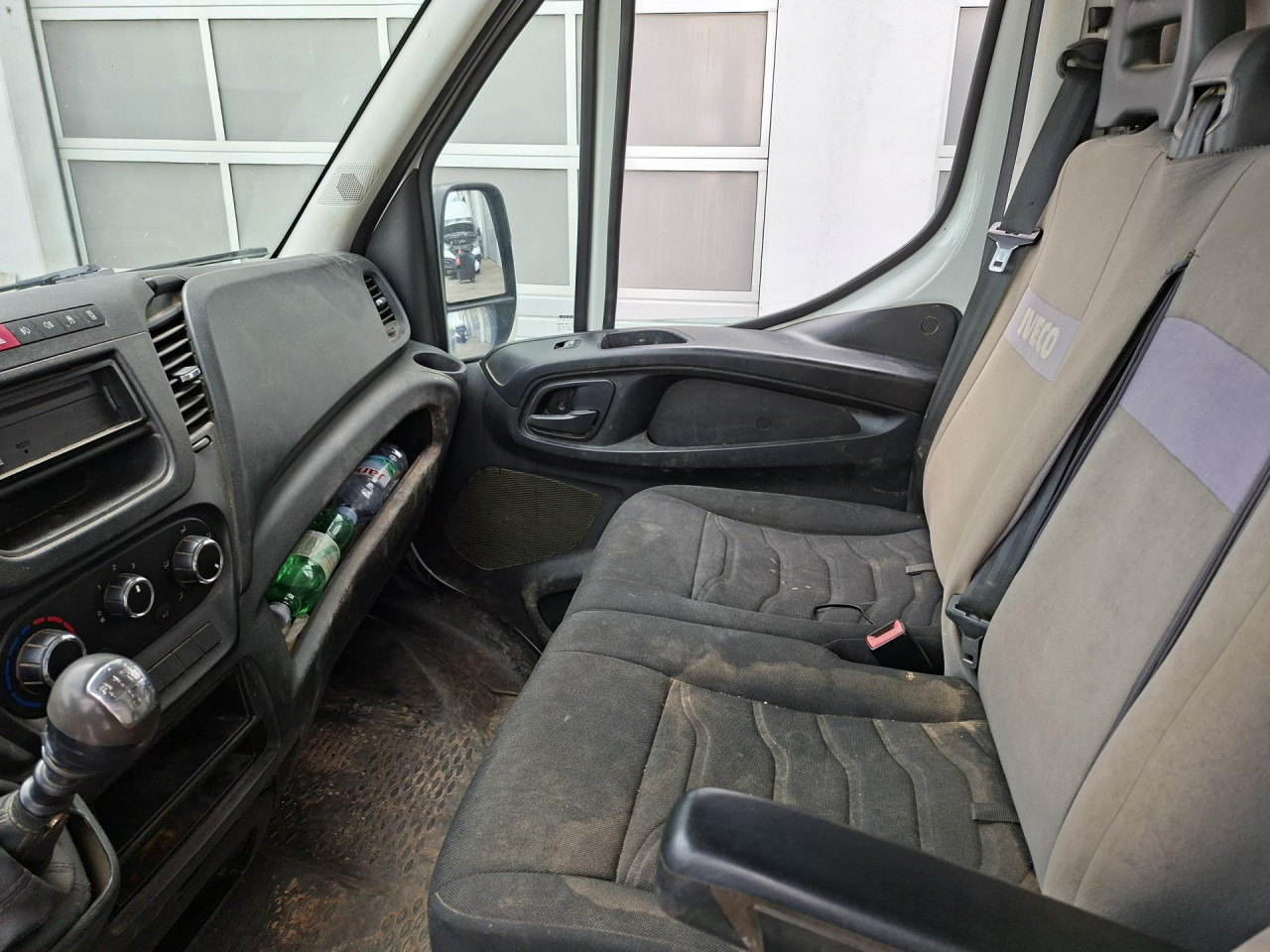 Furgoneta de pasajeros IVECO Daily 35S13V: foto 8