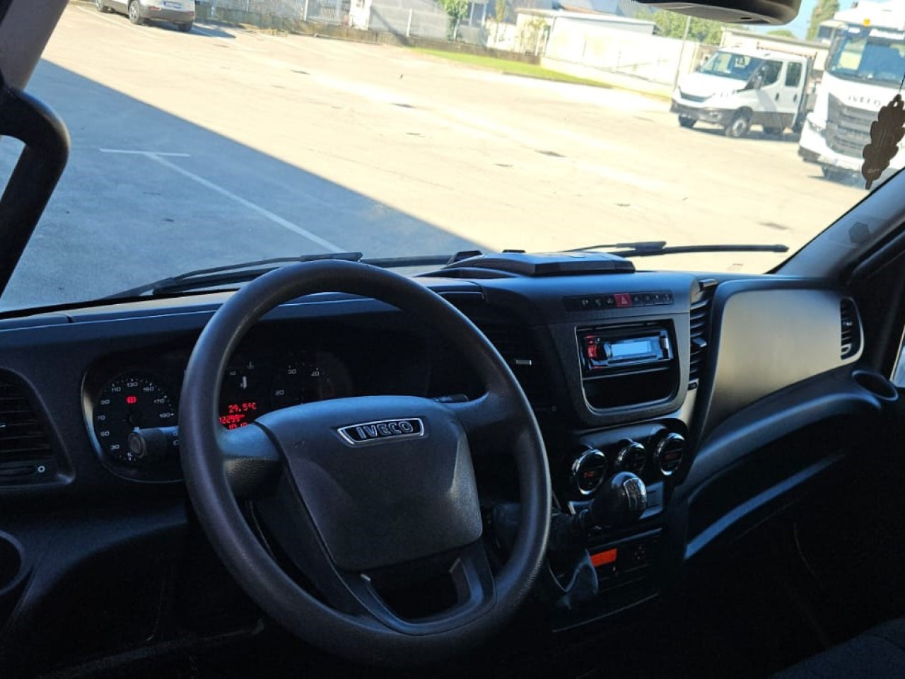IVECO Daily 65C15 - Furgoneta de pasajeros: foto 5 IVECO Daily 65C15 - Furgoneta de pasajeros: foto 5