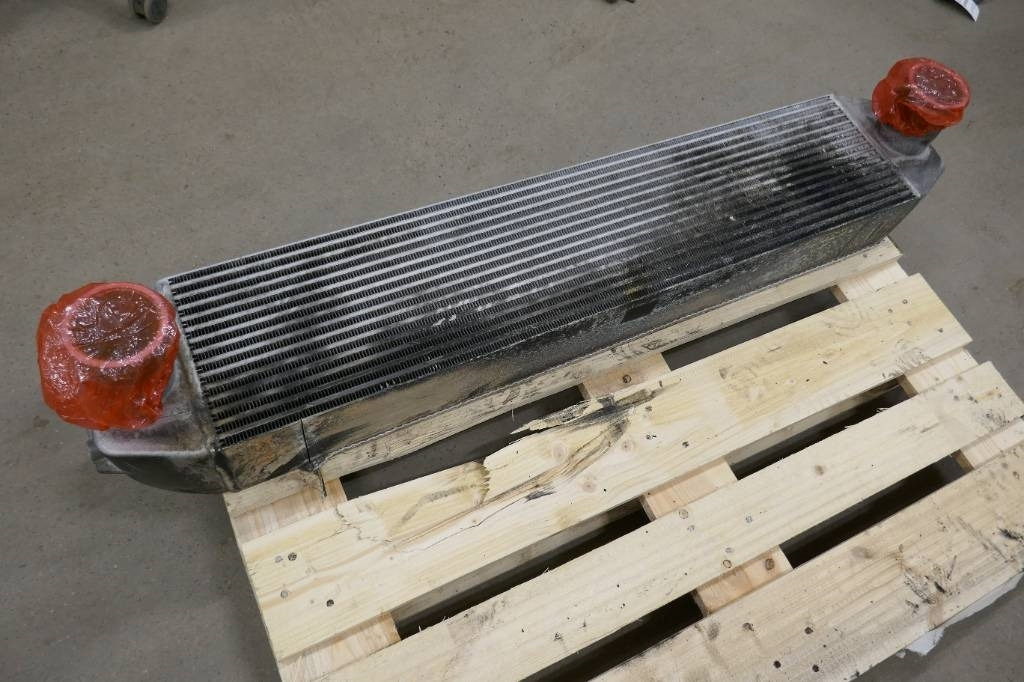 Volvo L180 HL Intercooler, voe866457 - Radiador para Maquinaria de construcción: foto 1 Volvo L180 HL Intercooler, voe866457 - Radiador para Maquinaria de construcción: foto 1