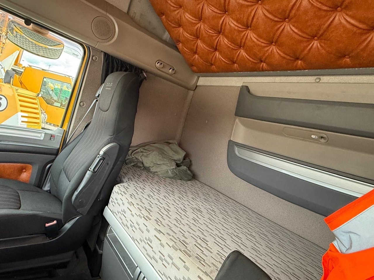 Cabeza tractora DAF XF460 4x2, Retarder, Euro 6, ALU Felgen: foto 10 Cabeza tractora DAF XF460 4x2, Retarder, Euro 6, ALU Felgen: foto 10