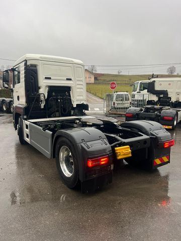 MAN TGS 18.420 4x2, Euro 6c, ADR, ALU, 2x MAN TGS 18.420 4x2, Euro 6c, ADR, ALU, 2x - Cabeza tractora: foto 4 MAN TGS 18.420 4x2, Euro 6c, ADR, ALU, 2x MAN TGS 18.420 4x2, Euro 6c, ADR, ALU, 2x - Cabeza tractora: foto 4