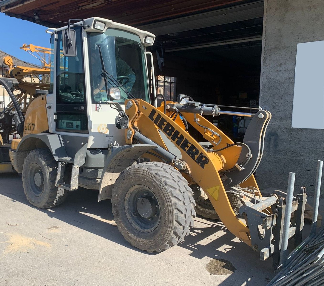 Liebherr L507, Gabel+Schaufel, ONLY 850hours - Cargadora de ruedas: foto 2 Liebherr L507, Gabel+Schaufel, ONLY 850hours - Cargadora de ruedas: foto 2