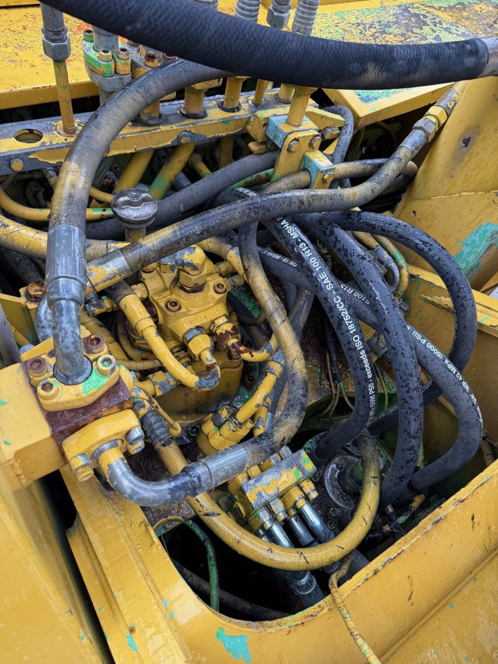 Leasing de Liebherr R902 STD Litronic, 12995hours, 3 buckets Liebherr R902 STD Litronic, 12995hours, 3 buckets: foto 15 Leasing de Liebherr R902 STD Litronic, 12995hours, 3 buckets Liebherr R902 STD Litronic, 12995hours, 3 buckets: foto 15