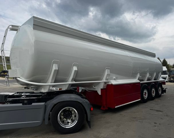 Schwarzmüller TS 3/E ADR, 6 Kammern Treibstoff Fuel - Semirremolque cisterna: foto 3 Schwarzmüller TS 3/E ADR, 6 Kammern Treibstoff Fuel - Semirremolque cisterna: foto 3