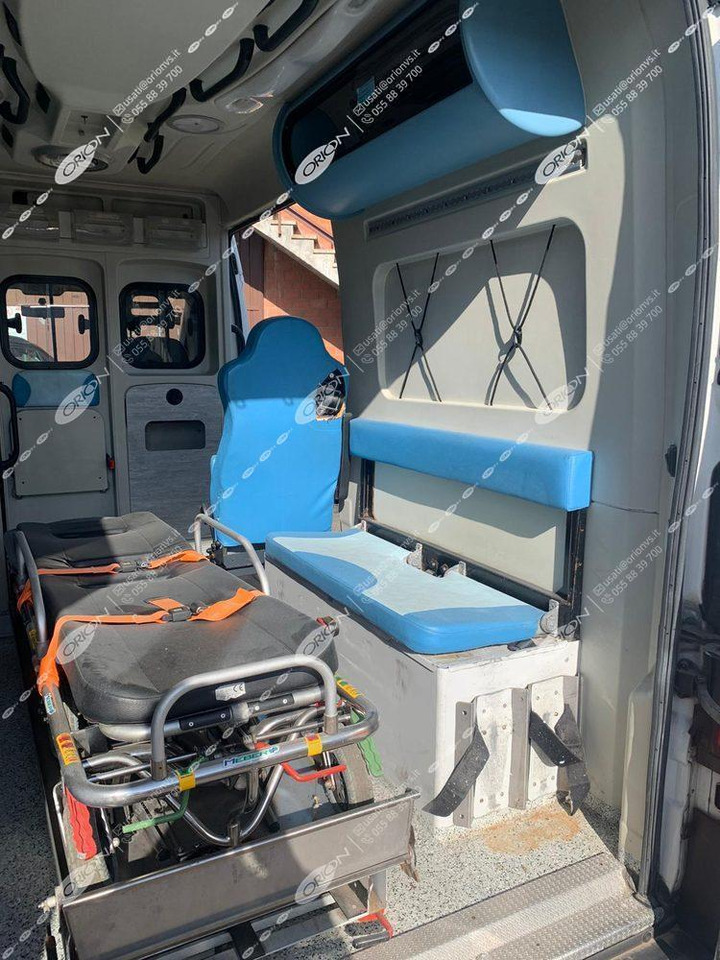 ORION FIAT 250 DUCATO - Ambulancia: foto 4 ORION FIAT 250 DUCATO - Ambulancia: foto 4