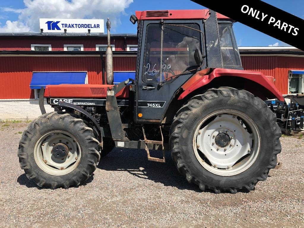Case IH 745 XL Dismantled. Only spare parts - Tractor: foto 1 Case IH 745 XL Dismantled. Only spare parts - Tractor: foto 1