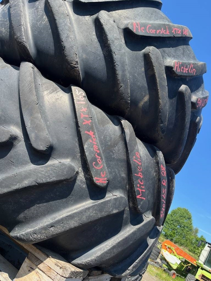 Michelin 650/65R38 520/65R28 till Case , MC Cormick  - Neumático para Maquinaria agrícola: foto 4 Michelin 650/65R38 520/65R28 till Case , MC Cormick  - Neumático para Maquinaria agrícola: foto 4