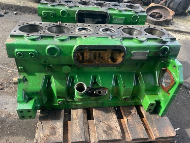 Blok Silnika - John Deere RG 6081 - Bloque de cilindros para Maquinaria agrícola: foto 1 Blok Silnika - John Deere RG 6081 - Bloque de cilindros para Maquinaria agrícola: foto 1