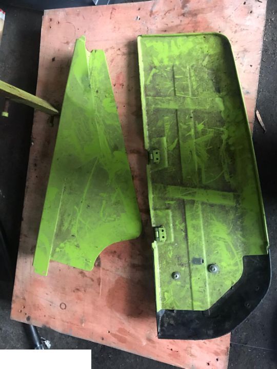 Boczek Maski - Claas Axion - Capota para Maquinaria agrícola: foto 2 Boczek Maski - Claas Axion - Capota para Maquinaria agrícola: foto 2