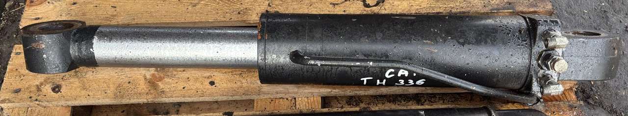 CAT Caterpillar TH336 TH 336 Siłownik Wychyłu Łyżki - Cilindro hidráulico para Manipulador telescópico: foto 1 CAT Caterpillar TH336 TH 336 Siłownik Wychyłu Łyżki - Cilindro hidráulico para Manipulador telescópico: foto 1