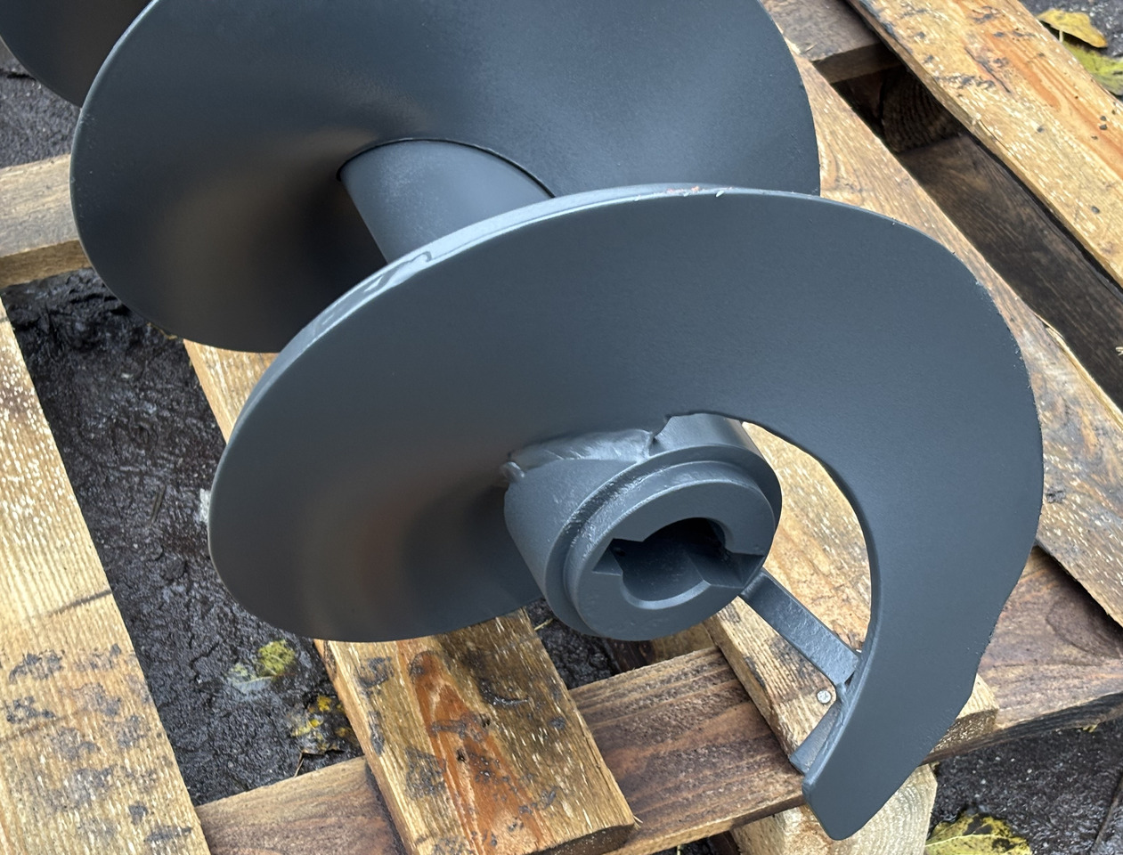 Claas Lexion 750 Ślimak Transportowy Rozładunku Ziarna 0007552066 0007554456 - Taladro para tierra: foto 4 Claas Lexion 750 Ślimak Transportowy Rozładunku Ziarna 0007552066 0007554456 - Taladro para tierra: foto 4