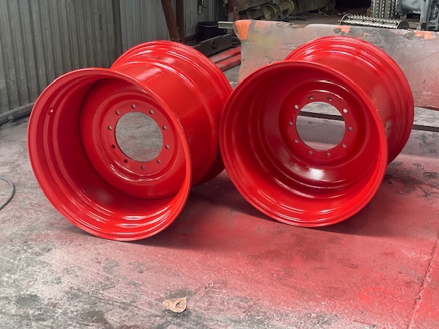 Claas Lexion Felga 27x32 - Llanta para Maquinaria agrícola: foto 2 Claas Lexion Felga 27x32 - Llanta para Maquinaria agrícola: foto 2