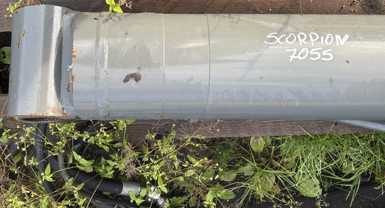 Claas Scorpion 7055 Siłownik Podnoszenia 0013048390   00 1304 839 0 - Cilindro hidráulico para Manipulador telescópico: foto 2 Claas Scorpion 7055 Siłownik Podnoszenia 0013048390   00 1304 839 0 - Cilindro hidráulico para Manipulador telescópico: foto 2