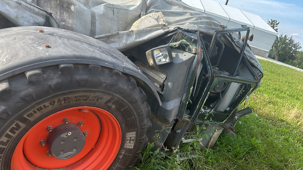 Claas Scorpion 732 części zwolnica zwrotnica Piasta koła most silnik skrzynia kabina inne - Mangueta para Maquinaria agrícola: foto 3 Claas Scorpion 732 części zwolnica zwrotnica Piasta koła most silnik skrzynia kabina inne - Mangueta para Maquinaria agrícola: foto 3
