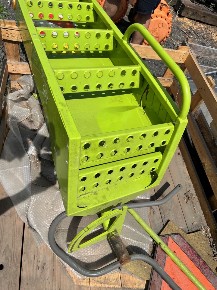 Claas Tucano Schody 0005480176 - Peldaño para Maquinaria agrícola: foto 4 Claas Tucano Schody 0005480176 - Peldaño para Maquinaria agrícola: foto 4