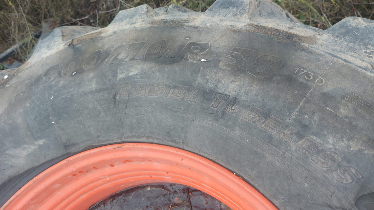 Claas Xerion - koła felgi opony 800/70R38 800/70/38 - Llanta para Maquinaria agrícola: foto 2 Claas Xerion - koła felgi opony 800/70R38 800/70/38 - Llanta para Maquinaria agrícola: foto 2