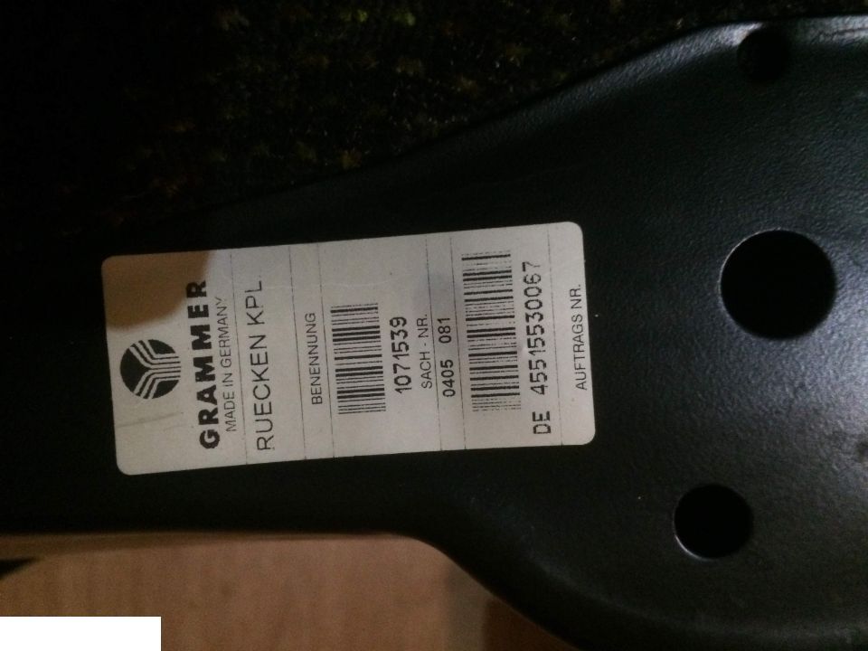 Asiento para Maquinaria agrícola Class Lexion i Mega Fotel + Lodówka: foto 7