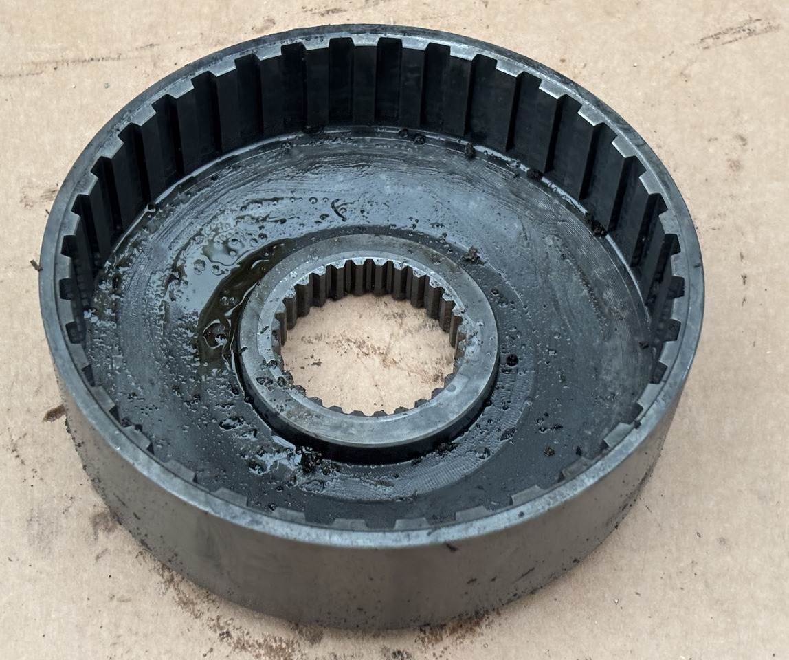 Deutz Fahr Agrotron 230 260 Skrzynia Biegów Kosz Mocowanie Obudowa CZĘŚCI - Caja de cambios para Maquinaria agrícola: foto 1 Deutz Fahr Agrotron 230 260 Skrzynia Biegów Kosz Mocowanie Obudowa CZĘŚCI - Caja de cambios para Maquinaria agrícola: foto 1