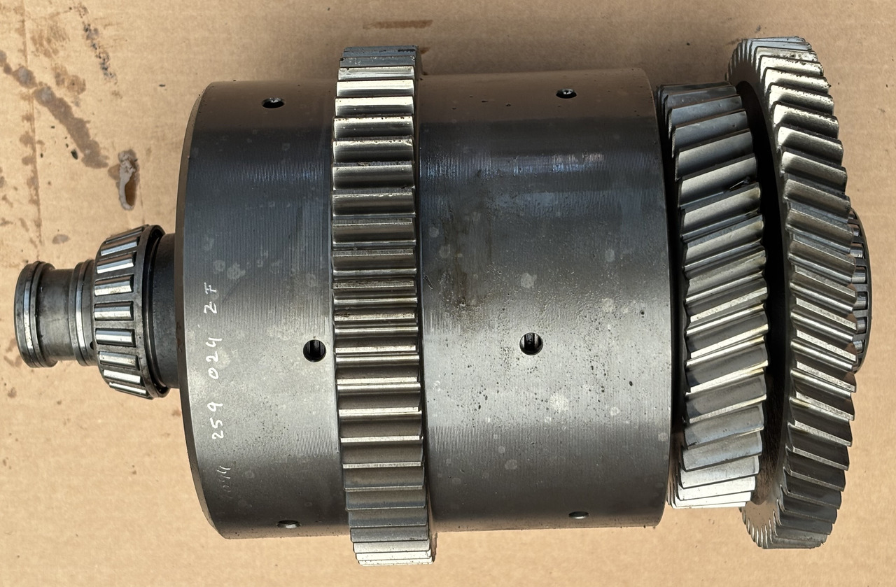 Deutz Fahr Agrotron 230 260 Skrzynia Biegów Kosz Obudowa Wał Tryb Zębatka Trzpień CZĘŚCI - Caja de cambios para Maquinaria agrícola: foto 1 Deutz Fahr Agrotron 230 260 Skrzynia Biegów Kosz Obudowa Wał Tryb Zębatka Trzpień CZĘŚCI - Caja de cambios para Maquinaria agrícola: foto 1