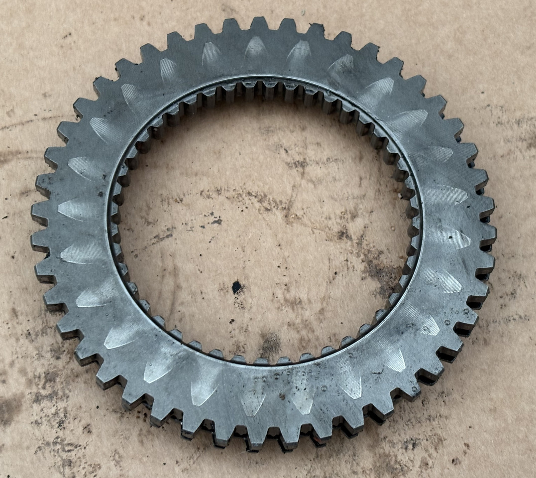 Deutz Fahr Agrotron 230 260 Skrzynia Biegów Tryb Zębatka Koło Zębate CZĘŚCI - Caja de cambios para Maquinaria agrícola: foto 1 Deutz Fahr Agrotron 230 260 Skrzynia Biegów Tryb Zębatka Koło Zębate CZĘŚCI - Caja de cambios para Maquinaria agrícola: foto 1