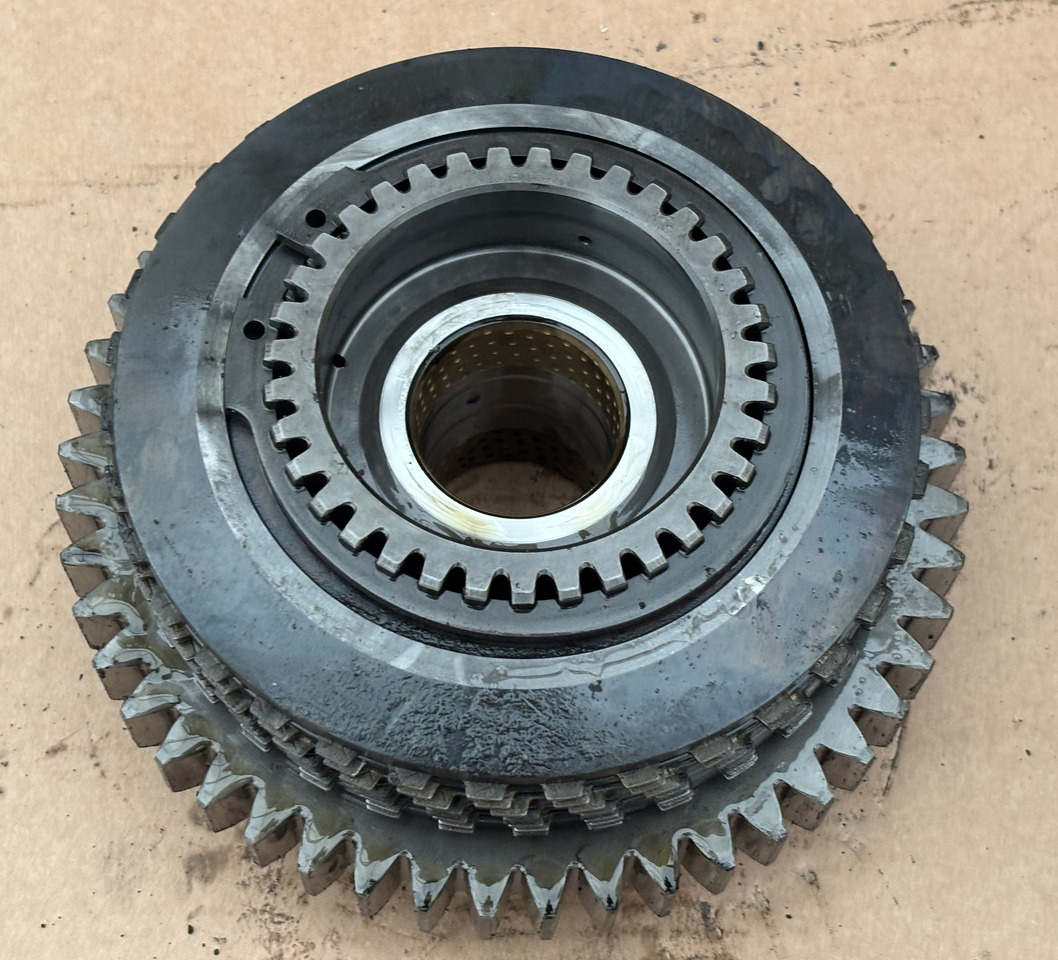 Deutz Fahr Agrotron 230 260 Skrzynia Biegów Tryb Zębatka Koło Zębate Sprzęgło CZĘŚCI 2094346045 - Caja de cambios para Maquinaria agrícola: foto 1 Deutz Fahr Agrotron 230 260 Skrzynia Biegów Tryb Zębatka Koło Zębate Sprzęgło CZĘŚCI 2094346045 - Caja de cambios para Maquinaria agrícola: foto 1