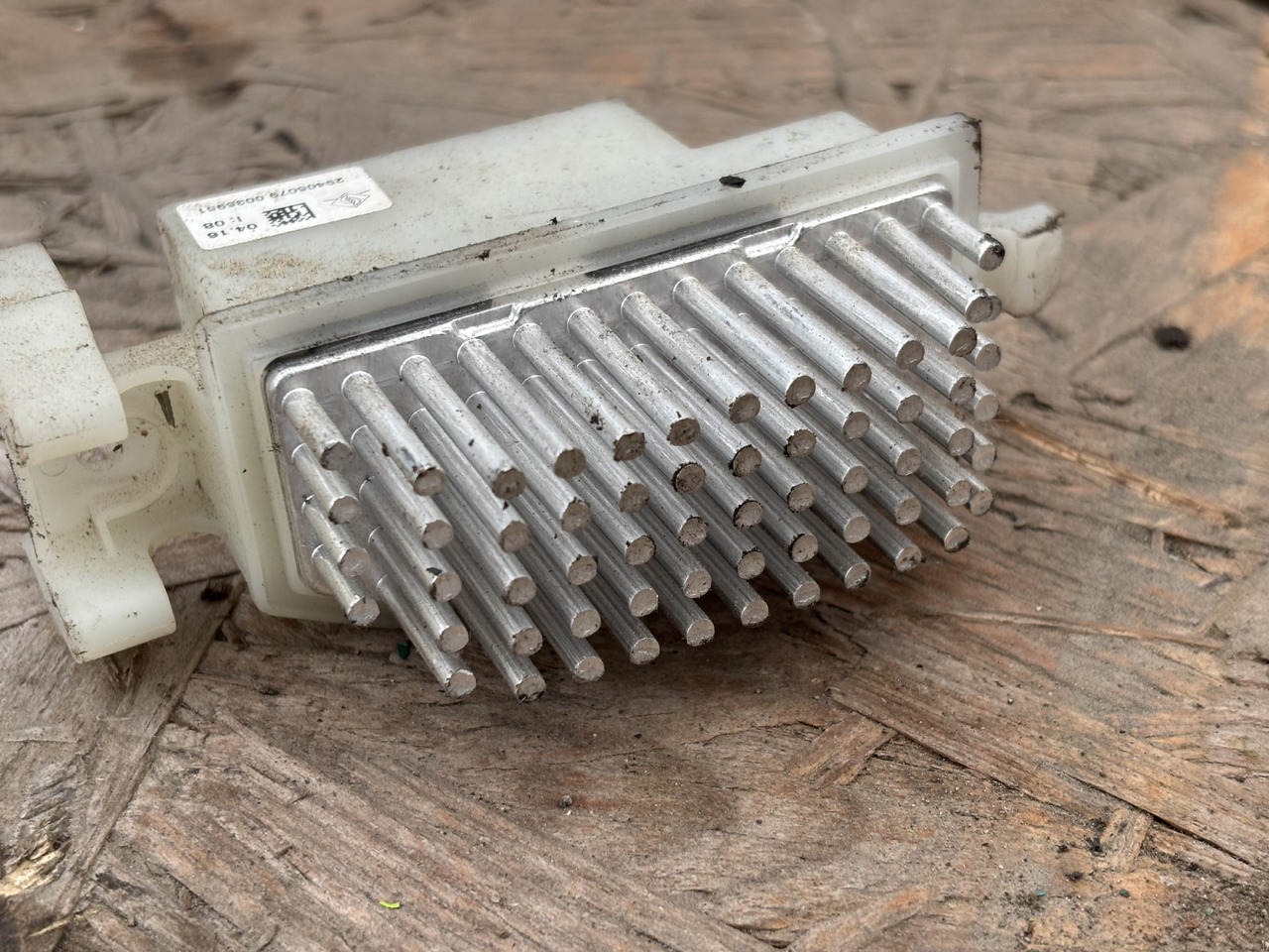 FENDT Regulator nagrzewnicy Rezystor dmuchawy 29405079 F737812145150 - Calefacción/ Ventilación para Maquinaria agrícola: foto 2 FENDT Regulator nagrzewnicy Rezystor dmuchawy 29405079 F737812145150 - Calefacción/ Ventilación para Maquinaria agrícola: foto 2