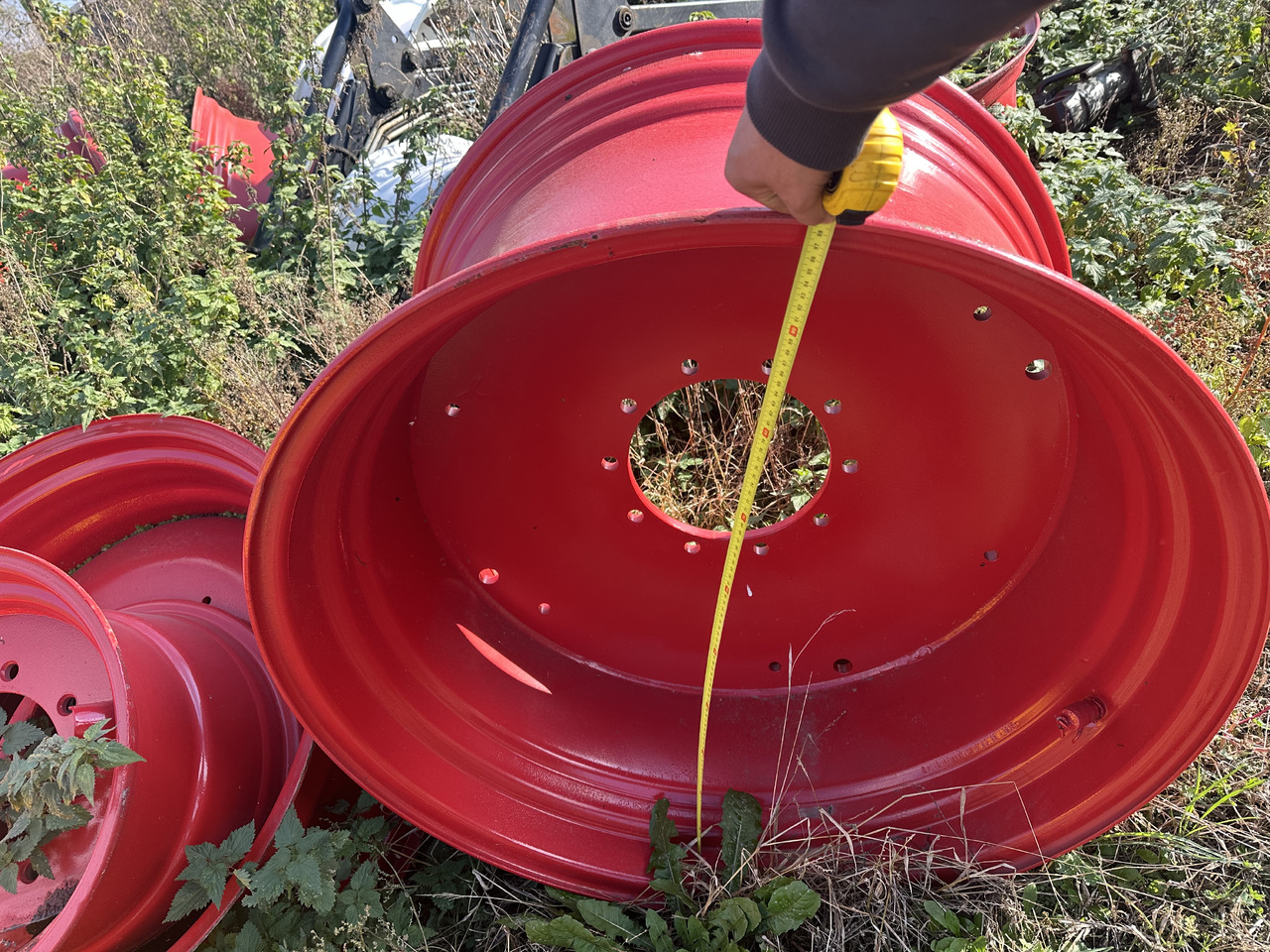 Felga 23x38 fendt claas - Llanta para Maquinaria agrícola: foto 2 Felga 23x38 fendt claas - Llanta para Maquinaria agrícola: foto 2