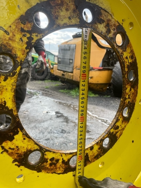 Felga John Deere 30 cali - Llanta para Maquinaria agrícola: foto 2 Felga John Deere 30 cali - Llanta para Maquinaria agrícola: foto 2