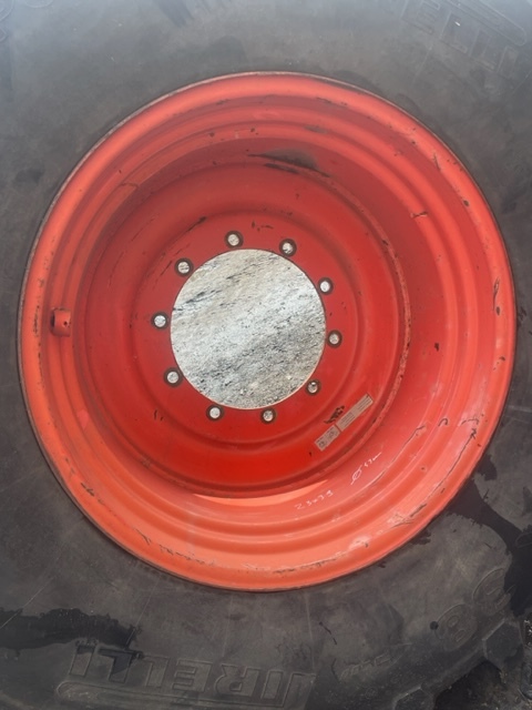 Felga claas xerion DW23x38 , Dw 23x38 - Llanta para Maquinaria agrícola: foto 1 Felga claas xerion DW23x38 , Dw 23x38 - Llanta para Maquinaria agrícola: foto 1