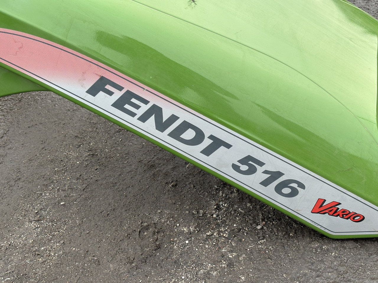 Fendt 516 Vario Maska - Capota para Maquinaria agrícola: foto 2 Fendt 516 Vario Maska - Capota para Maquinaria agrícola: foto 2