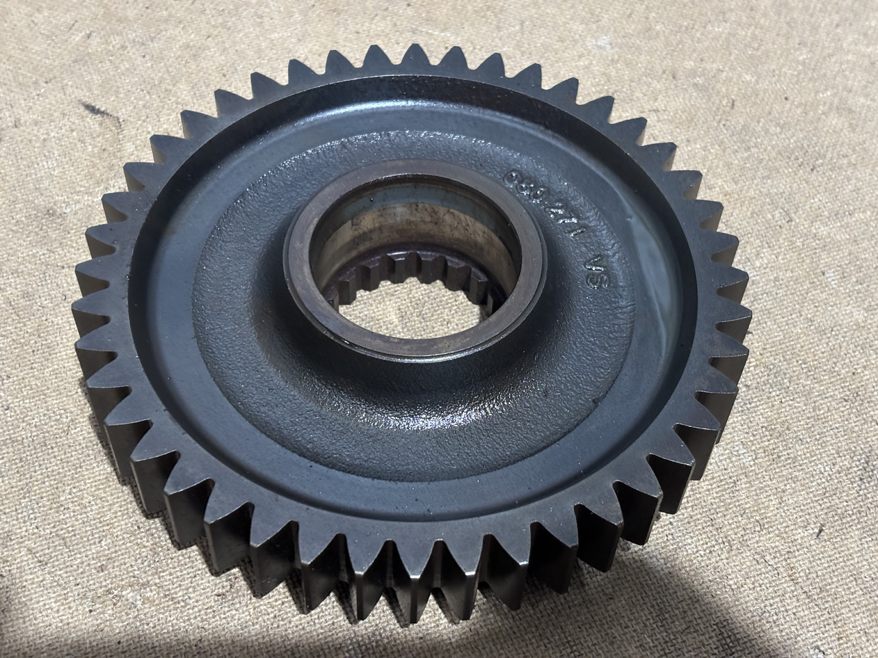 Fendt AGCO 920 924 926 930 Skrzynia Biegów Tryb Koło Zębate Zębatka CZĘŚĆI M934100082040 - Caja de cambios para Maquinaria agrícola: foto 1 Fendt AGCO 920 924 926 930 Skrzynia Biegów Tryb Koło Zębate Zębatka CZĘŚĆI M934100082040 - Caja de cambios para Maquinaria agrícola: foto 1